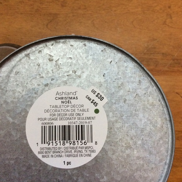 Ashland 2 Tins “Reindeer Treats” & “Elf Sweets Galvanized Tin NWT - Picture 10 of 15